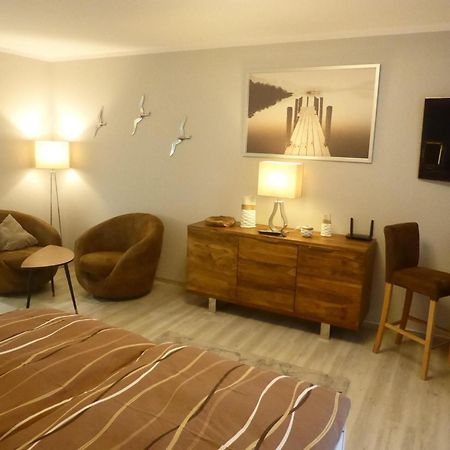 Charming Apartment With A Terrace Near The Sea Wiek auf Ruegen Exterior photo