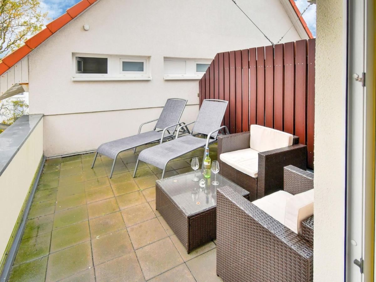 Charming Apartment With A Terrace Near The Sea Wiek auf Ruegen Exterior photo