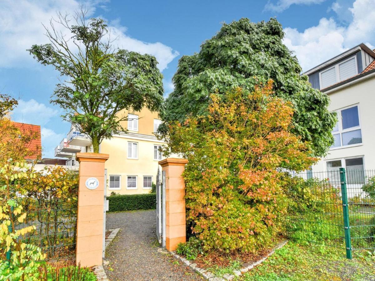 Charming Apartment With A Terrace Near The Sea Wiek auf Ruegen Exterior photo